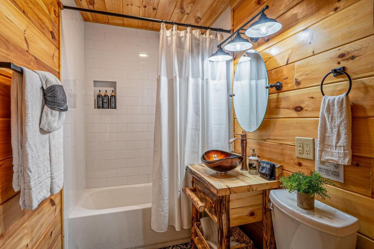 Paradise At The Smokies Cabin With Hot Tub! Sevierville Buitenkant foto